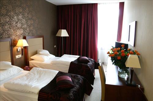 Aviator Hotel Radom Habitación foto